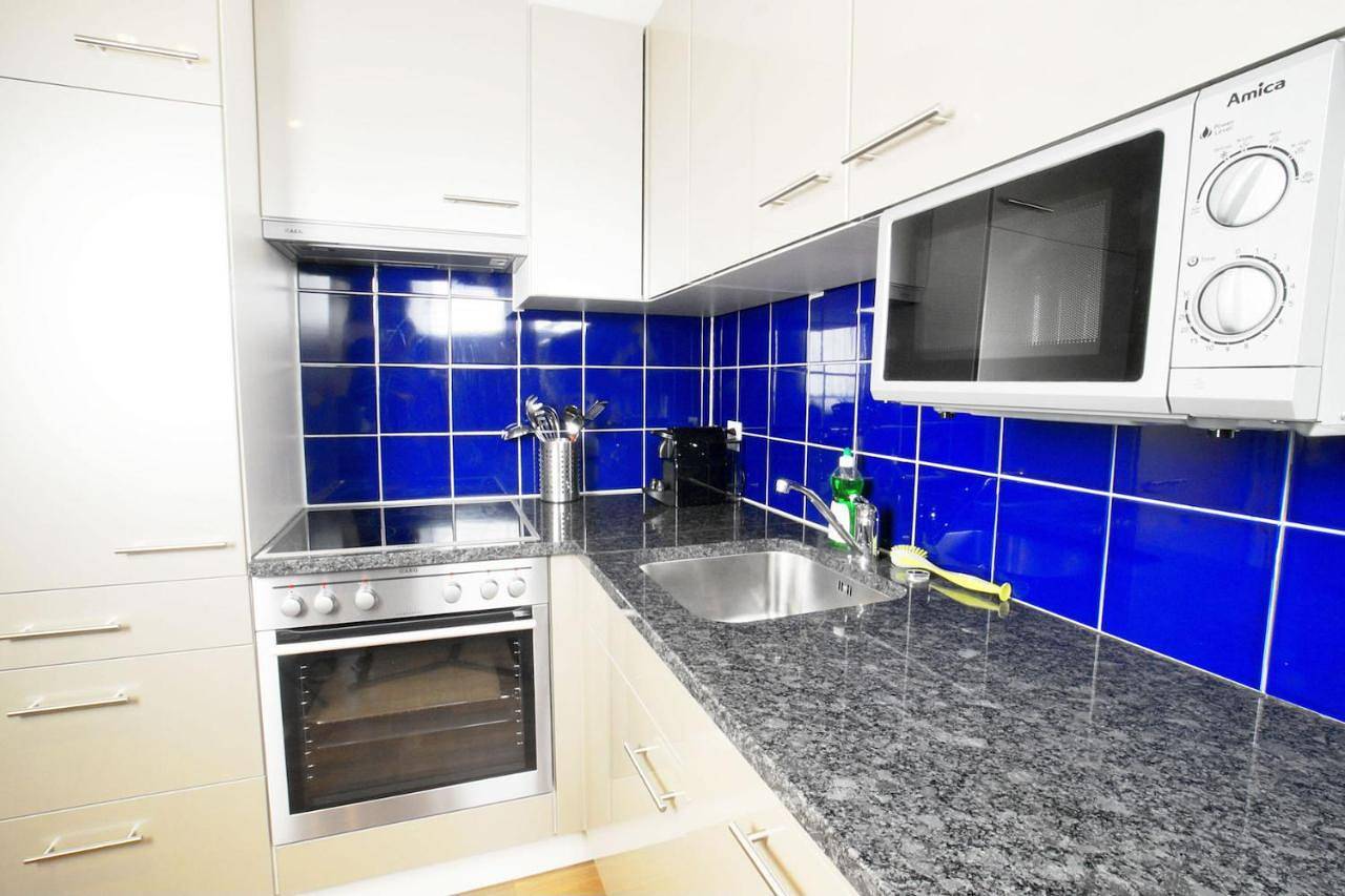 Apartamento inteiro, Hitrental Oerlikon Apartments in Zürich 50 Oerlikon, Zurique