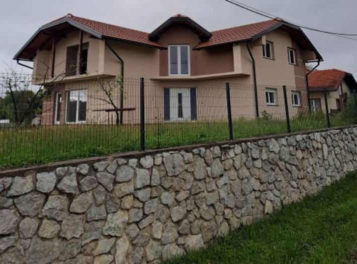 Apartament wakacyjny dla 6 osób, z Ogród i Widok na jezioro w Środkowa Chorwacja