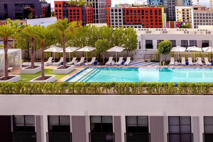 Apartahotel para 2 personas, con terraza y piscina, Se admiten mascotas en Florida