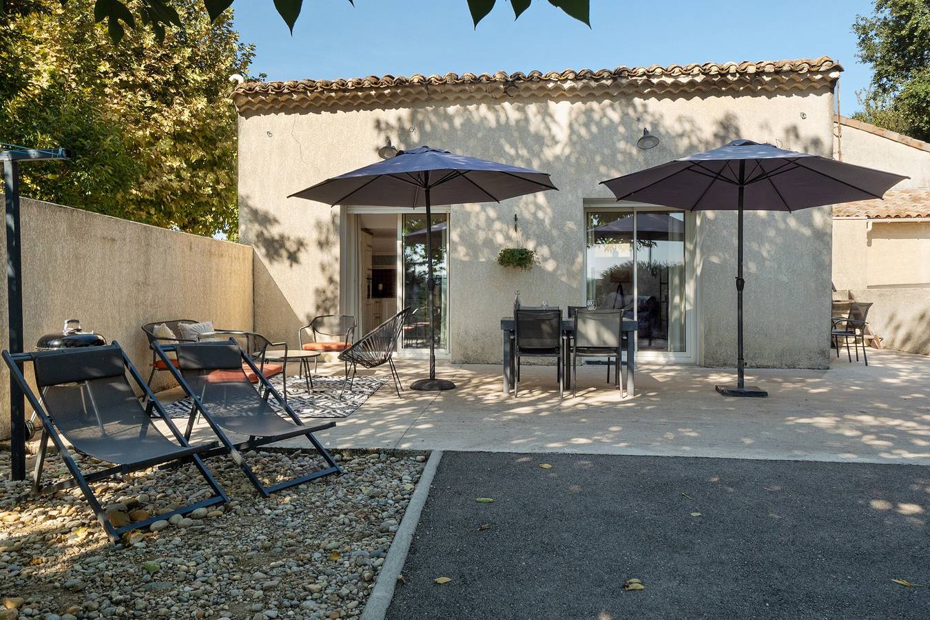 Hytte for 4 personer med have in Étoile-sur-Rhône, Valence Området