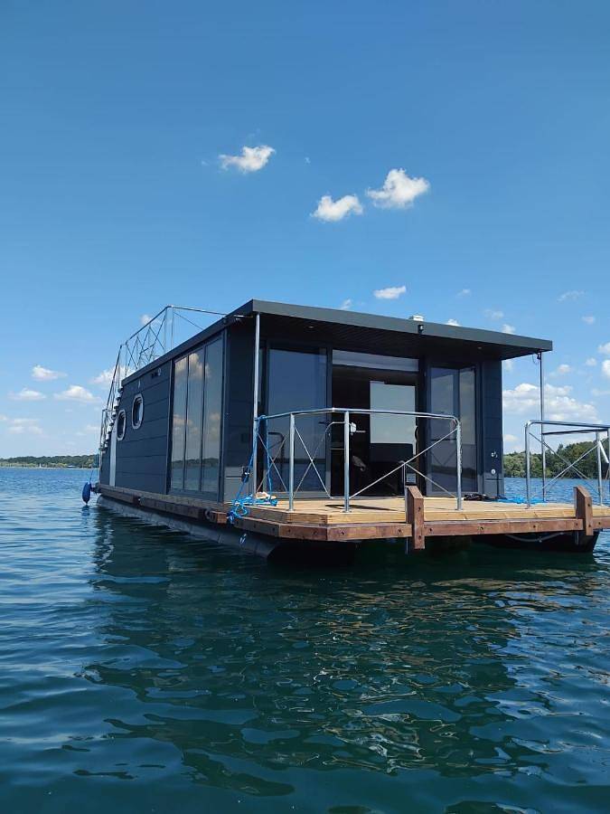 Bateau pour 6 personnes, avec Terrasse ainsi que Vue sur le lac et Vue