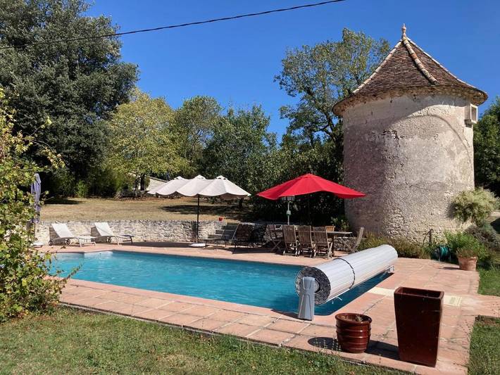 Chambre d’hôte pour 3 personnes, avec Terrasse et Jardin ainsi que Piscine et Vue à Montcuq