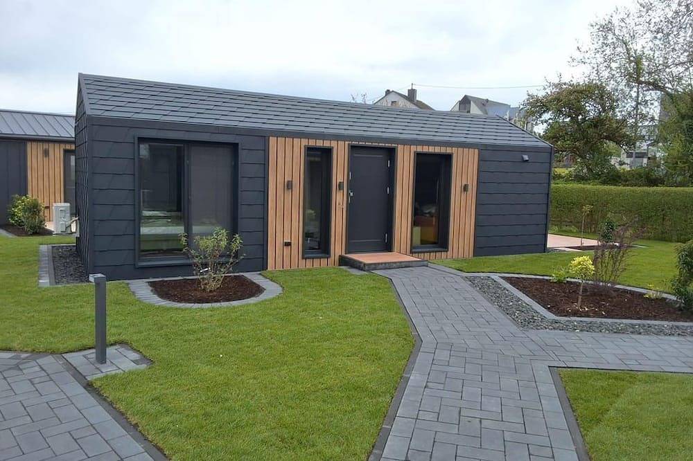 Tiny-House \"Das kleine Schwarze\" - Land Zeit - get your tiny moment in Sohren, Hunsrück
