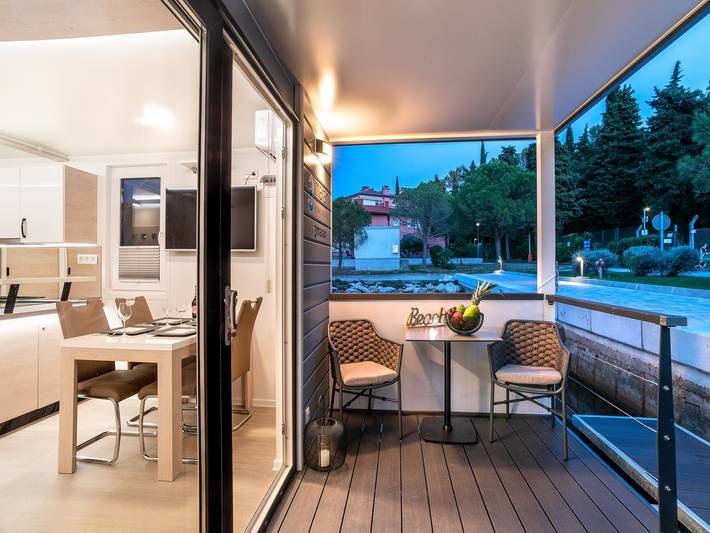 Ferienhaus für 6 Personen, mit Balkon und Terrasse sowie Whirlpool und Pool in Slowenien