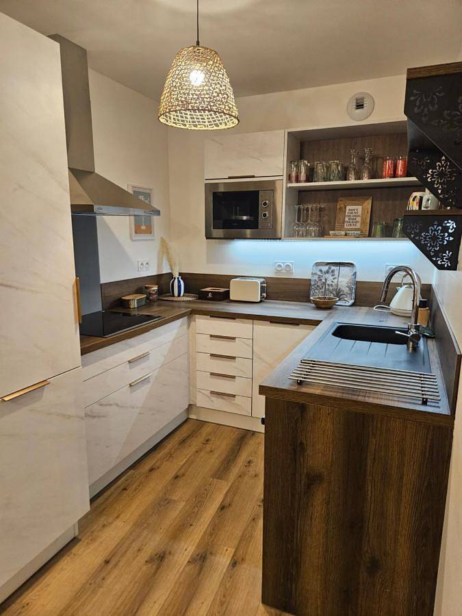 Location de vacances pour 4 personnes, avec jacuzzi ainsi que jardin et terrasse à Jublains - 3