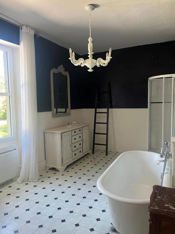 Location de vacances pour 10 personnes, avec vue et jardin à Cussy-en-Morvan - 3