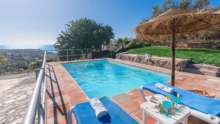 Chalet para 6 personas, con piscina y balcón/terraza en Axarquía - 2