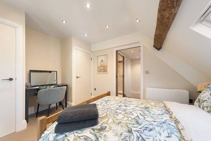 Ganze Wohnung, Whiskawayhomes Vinegar House No. 7 in Worcester, Worcestershire