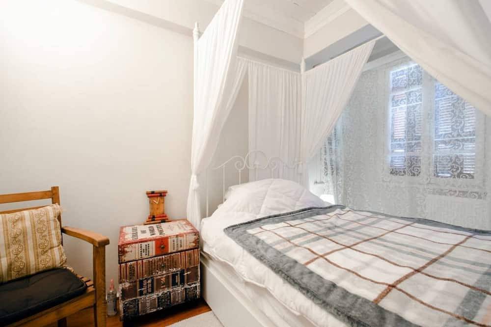 Ganze Wohnung, Award-winning Historic Ottoman House with all the comforts of modern amenities in Izmir, Provinz Izmir