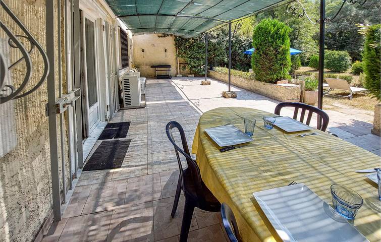 Location de vacances pour 5 personnes, avec jardin à Salernes - 3