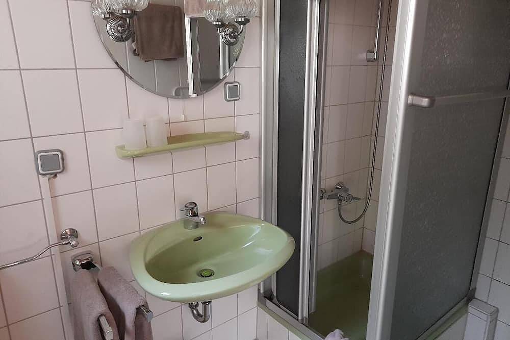 Ganze Wohnung, Gemütliche Ferienwohnung in ruhiger Lage mit Terrasse und herrlicher Aussicht in Eppenschlag, Ostbayern