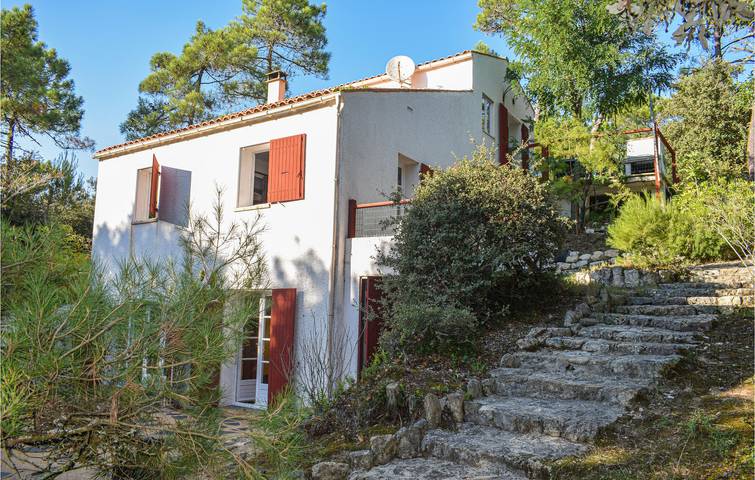 Location de vacances pour 10 personnes, avec jardin et terrasse, adapté aux familles dans Plage des Huttes - 2
