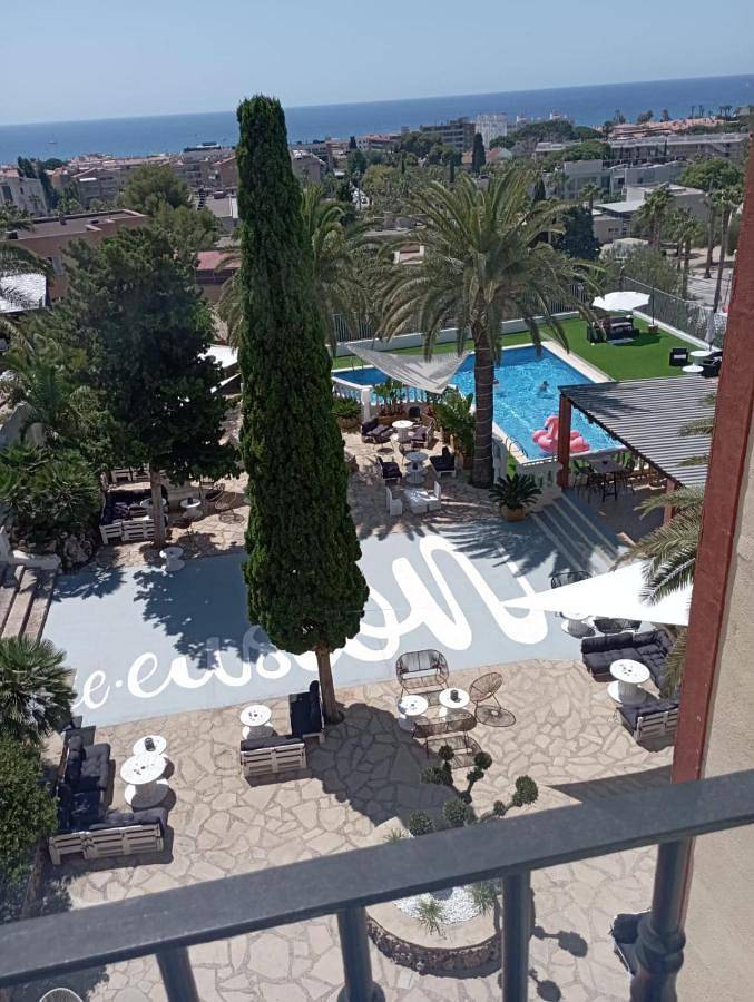 Hôtel pour 2 personnes, avec terrasse ainsi que jardin et piscine à Altafulla - 4
