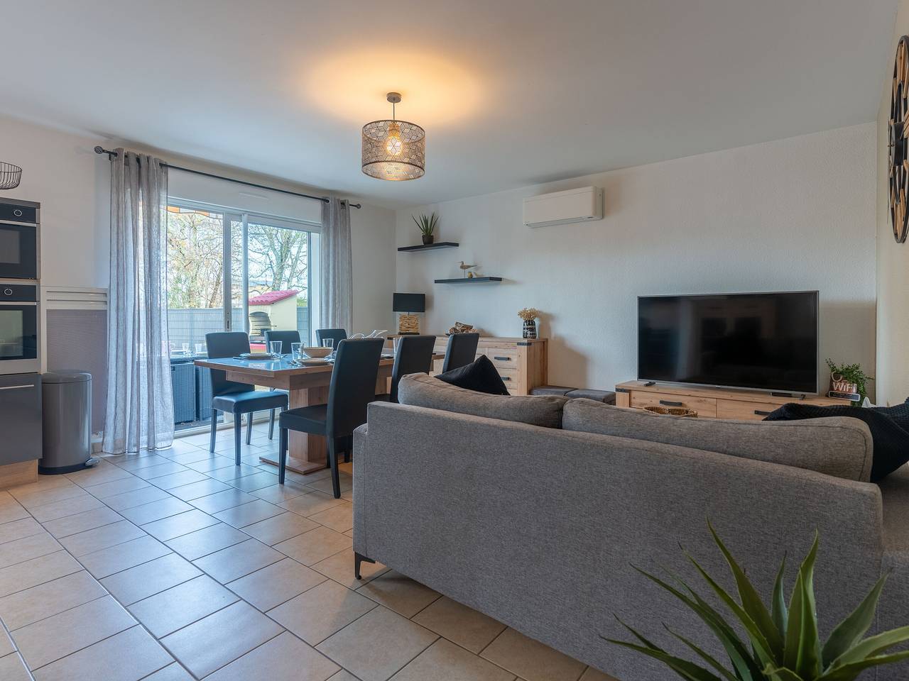 Maison Moderne 3* avec Jardin et Clim à Biscarrosse Bourg - Près des Pistes Cyclables et Plages in Biscarrosse (bourg), Biscarrosse
