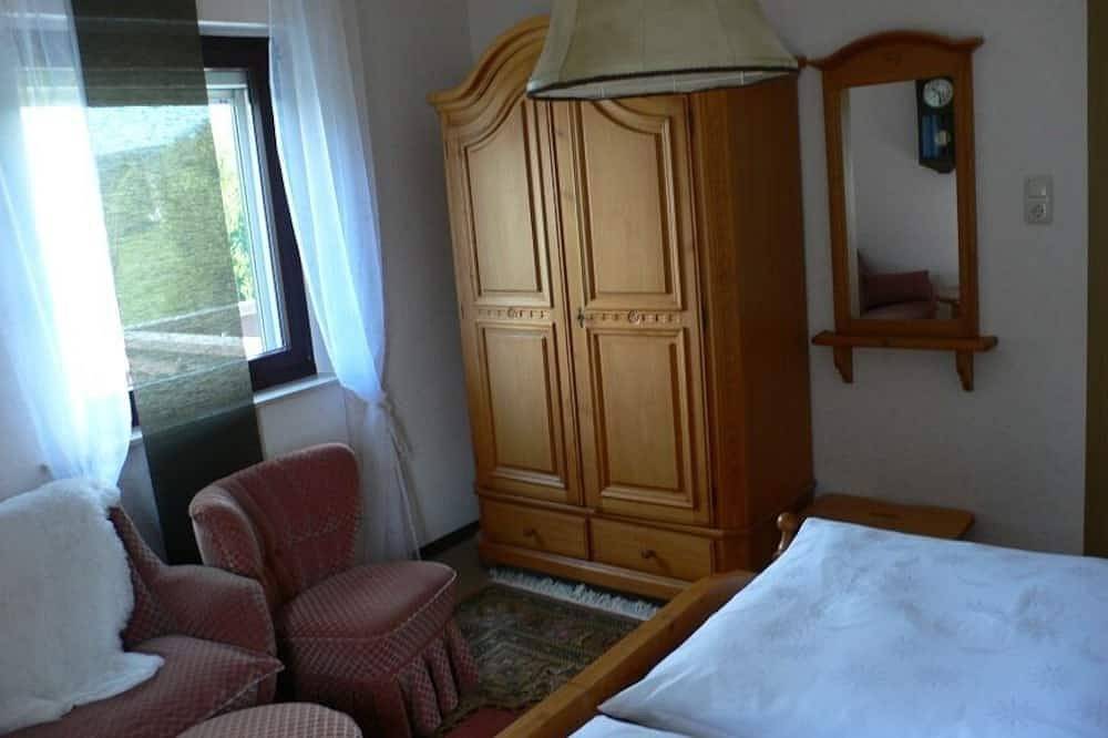 Ganze Wohnung, 3-Sterne-Ferienwohnung (50qm) mit Wohn- und Schlafzimmer in Ochsenkopf, Bischofsgrün