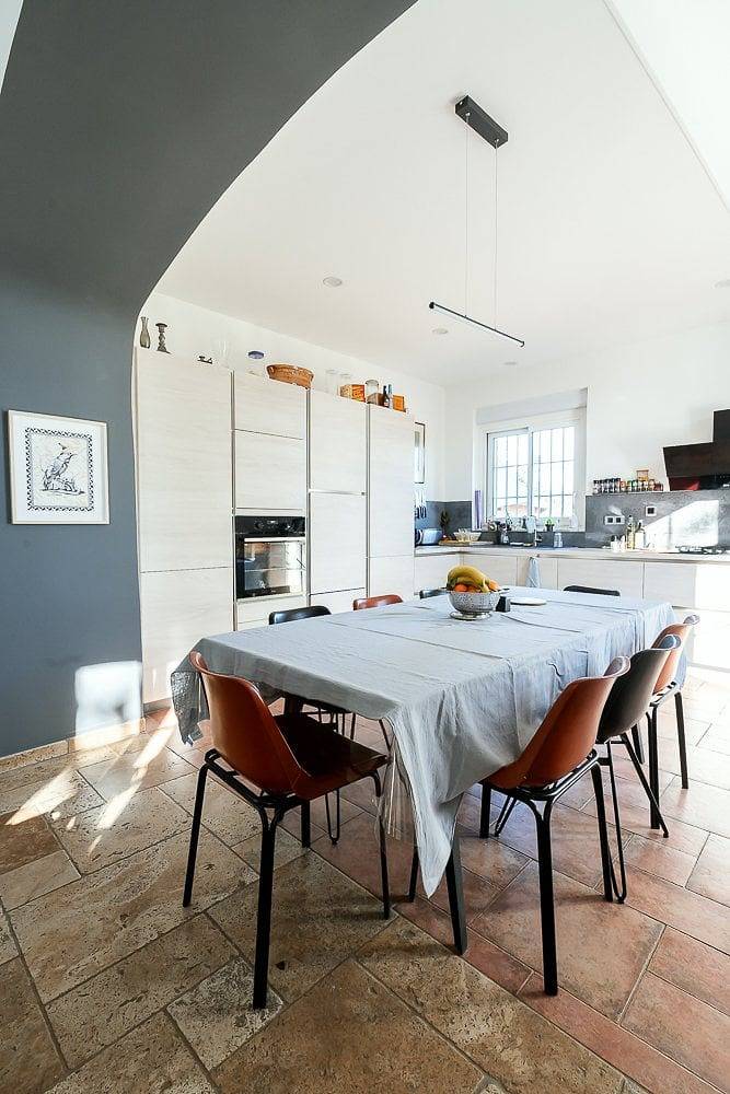 Chambres d'hôtes Le Mas des Oliviers Nîmes - Chambre Bleu Klein in Nîmes, Région de Nîmes