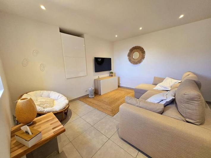 Gîte pour 6 personnes, avec terrasse et vue à Aspremont - 3