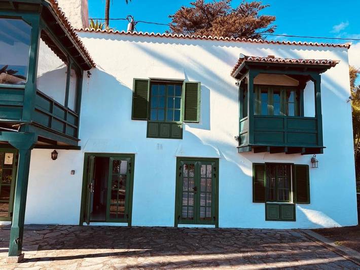 Casa rural para 8 personas, con vistas además de jardín y piscina, Familias con niños en Breña Alta - 2