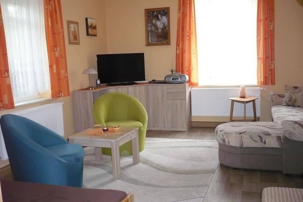 Ganze Wohnung, Ruhig gelegene familienfreundliche Ferienwohnung im denkmalgeschützten Haus in Quitzdorf am See, Oberlausitz-Niederschlesien