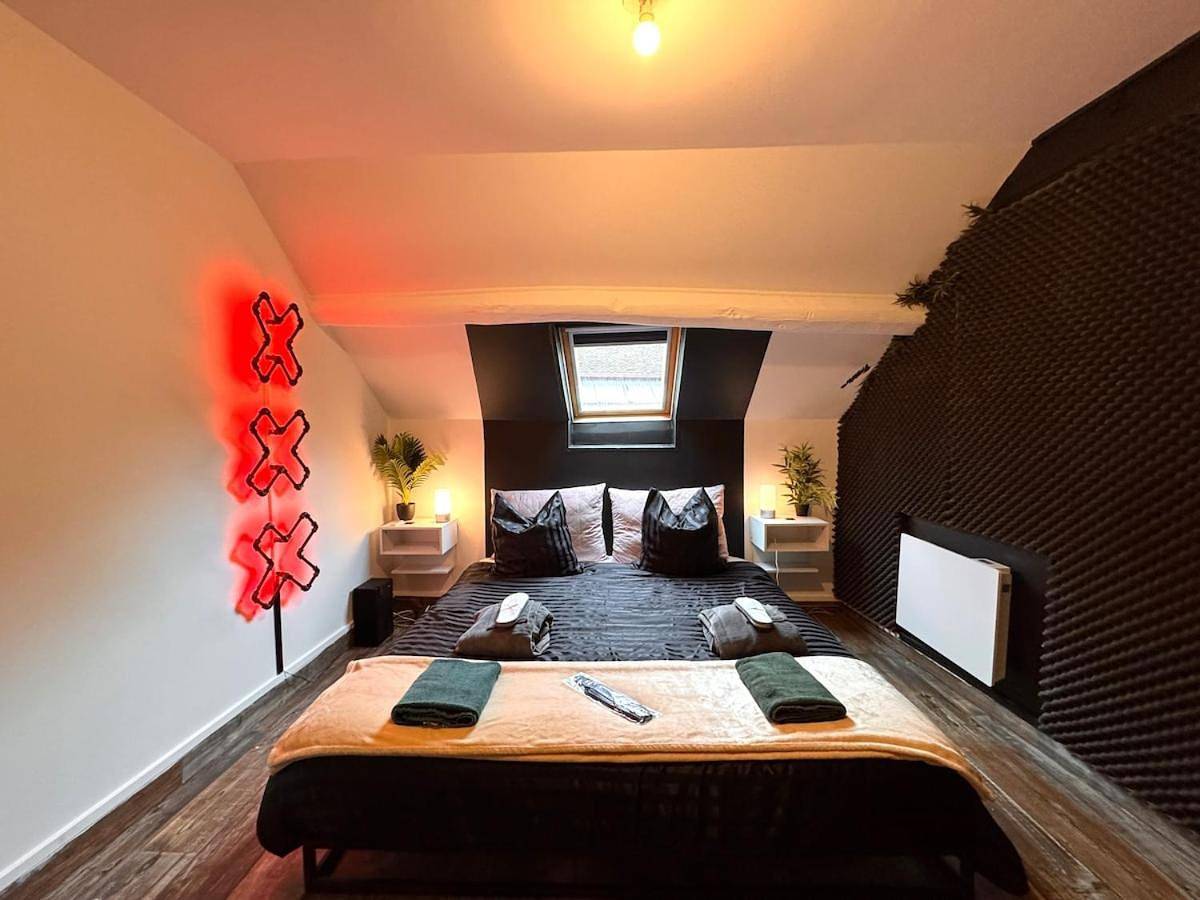 Appartement entier, One-Bedroom Apartment in Souppes-sur-Loing, Seine-et-Marne