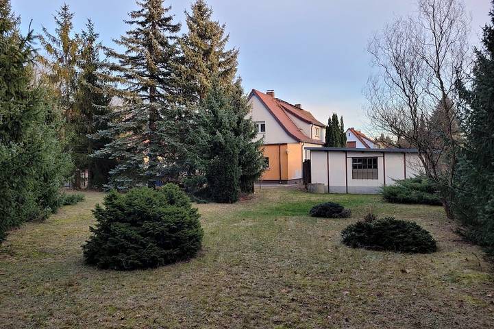 Ferienhaus für 8 Personen, mit Pool und Terrasse sowie Garten, mit Haustier in Welzow