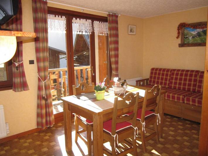 Gîte pour 4 personnes, avec jardin et terrasse, animaux acceptés à Champagny-en-Vanoise