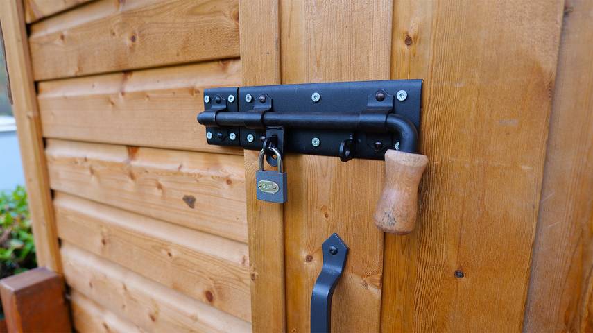 Wohnwagen für 4 Personen, mit Terrasse und Sauna sowie Ausblick und Garten, mit Haustier in Eifel (Nordrhein-Westfalen) - 3