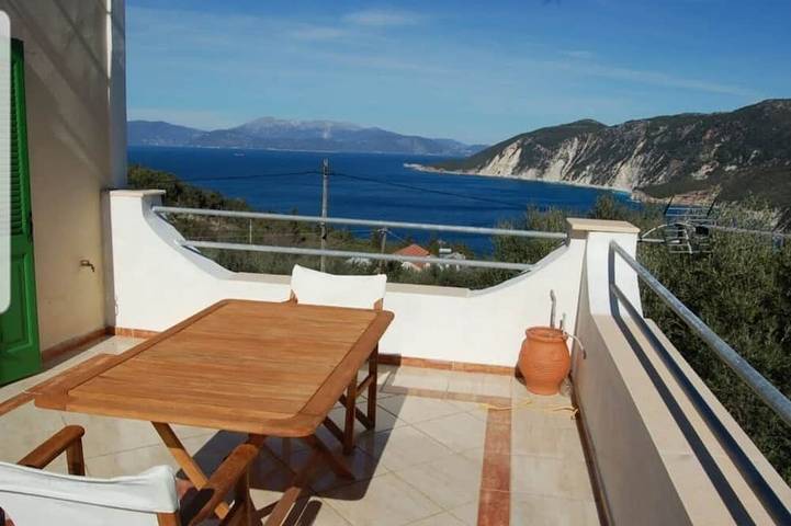 Διαμονή για διακοπές για 10 άτομα, με μπαλκόνι και κήπο στην Ιθάκη