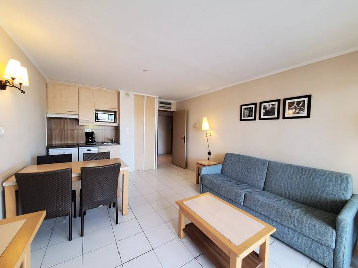 Gîte pour 4 personnes, avec piscine et balcon dans Plage du Port Fréjus - 3