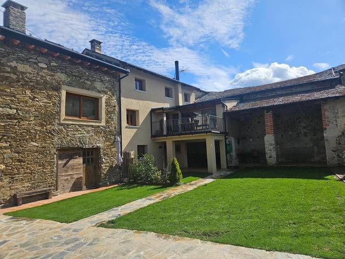 Casa rural para 8 personas, con vistas y jardín, Familias con niños en La Masella