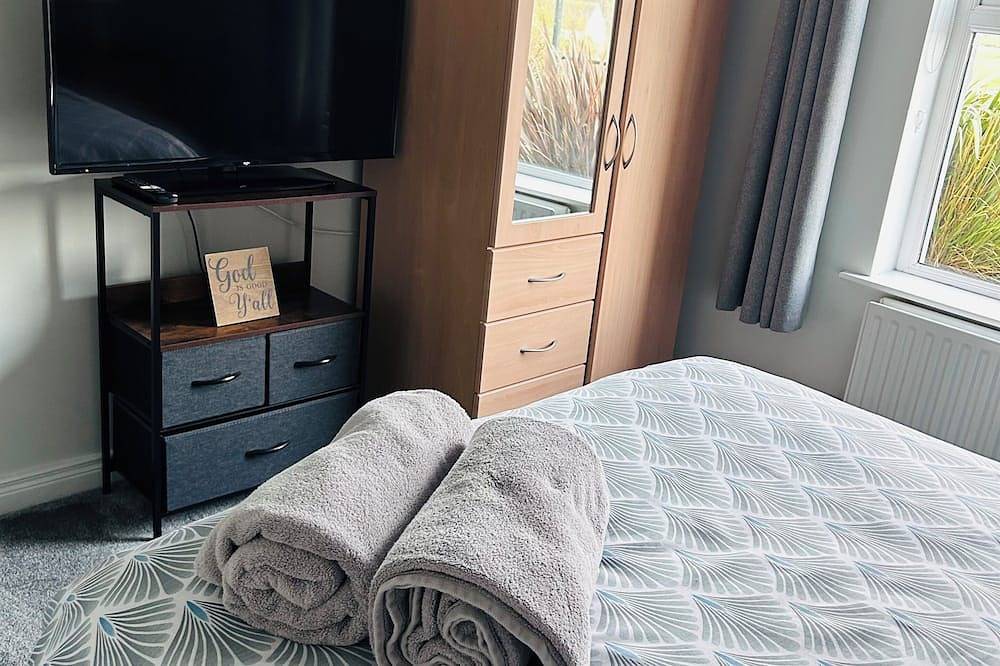 Entire apartment, 2 Bedroom Apartment, Bushmills, North Coast in Bushmills, County Antrim
