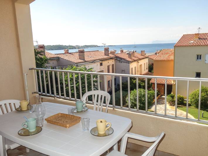 Gîte pour 5 personnes, avec Terrasse dans Le Brusc
