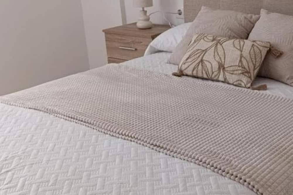 Ganze Wohnung, Vionta: Your cozy retreat with garden view near the beach in Ribeira, Rías Baixas