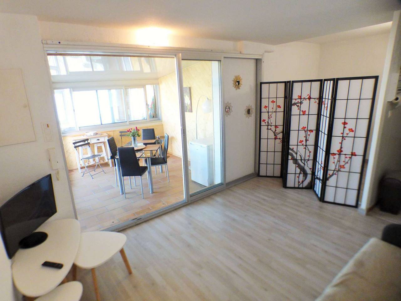 Entire holiday apartment, Facing the sea, sandy beach, everything nearby in La Seyne-sur-Mer, Toulon region