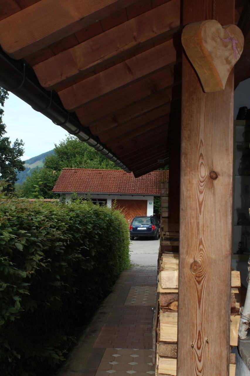 Ganze Wohnung, Apartment with Balcony in Steinbach, Wackersberg