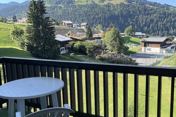 Gîte pour 4 personnes, avec Balcon dans Office De Tourisme De Notre Dame De Bellecombe