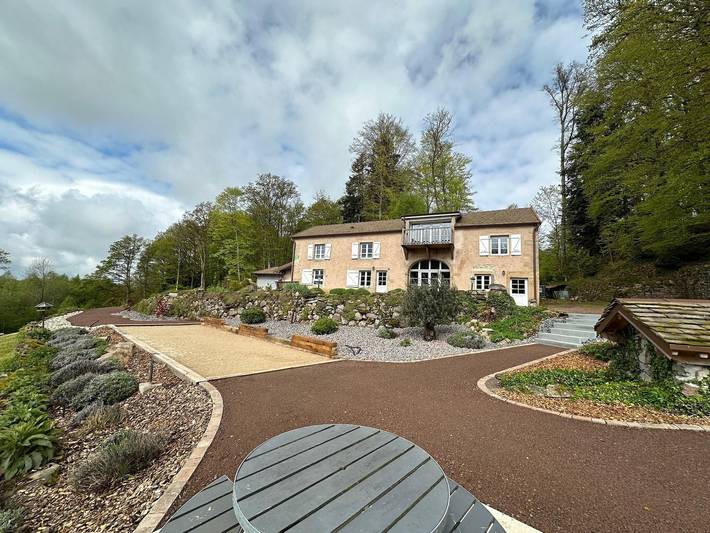Gîte pour 10 personnes, avec jardin - 1