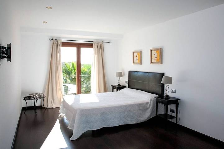 Modernes Haus mit großem Pool in Búger, Mallorca Inselmitte