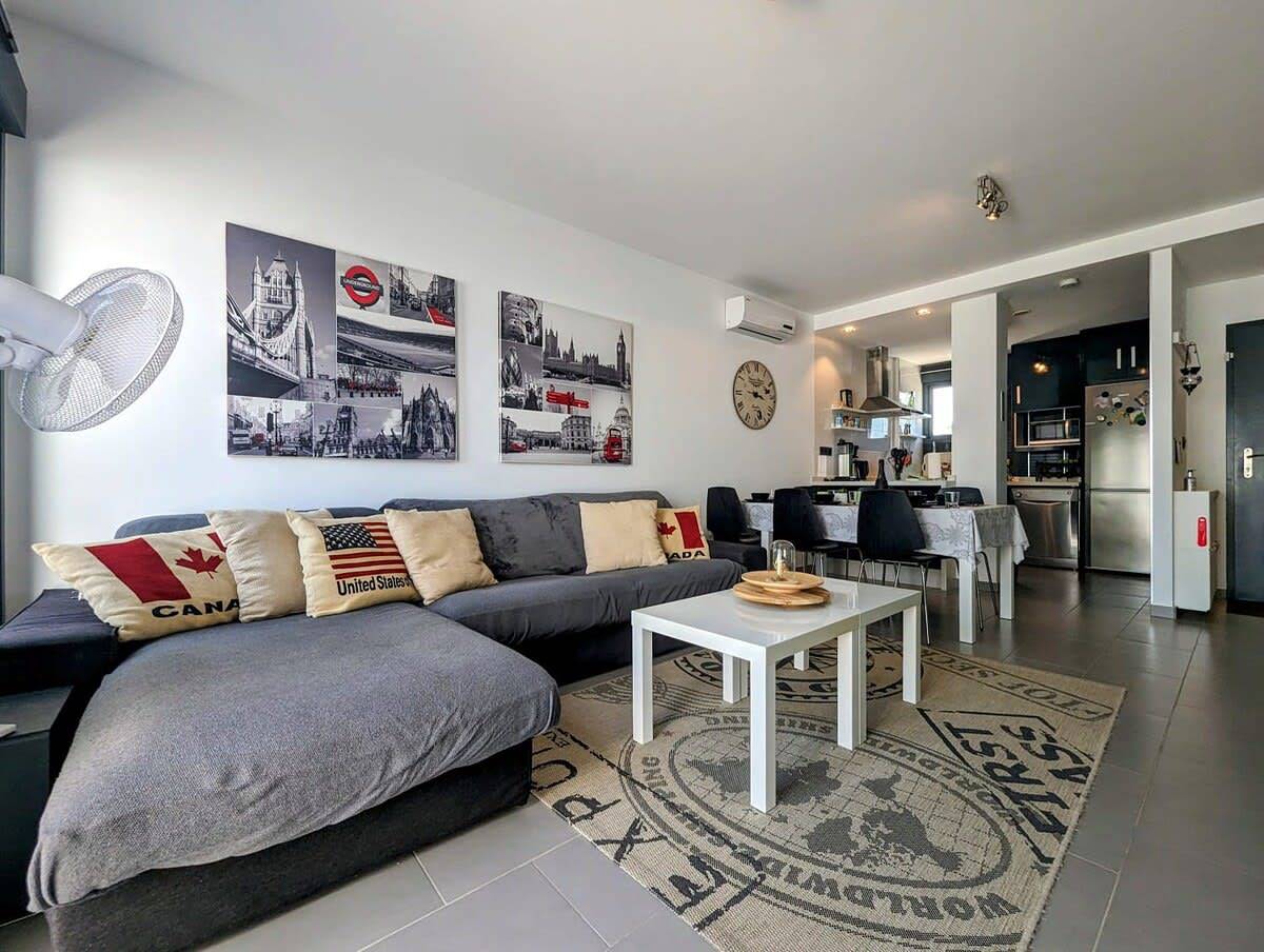 Entire apartment, Modern 2 Bed Apt in La Zenia in La Zenia, Orihuela