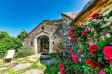 Gîte pour 2 Personnes dans Saint-Pierre-des-Tripiers, Massif central, Photo 2