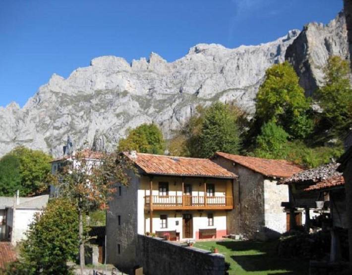 Casa Rural El Jermoso in den Picos de Europa mit Bergblick und Terrasse in Posada de Valdeón, Cordillera Cantábrica