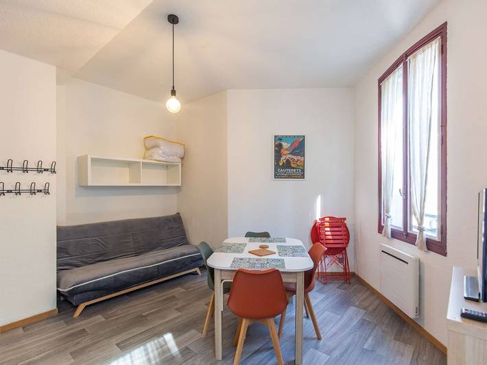 Ganze Wohnung, Modernes T2, zentral, nahe Seilbahnen in Cauterets, Nationalpark Pyrenäen