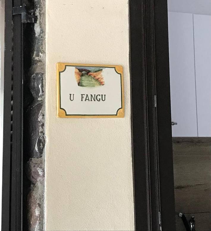 Location de vacances pour 16 personnes, avec jacuzzi ainsi que jardin et piscine, adapté aux familles à Manso (homonymie) - 2