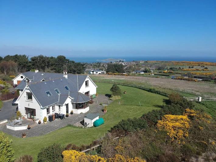 Gîte pour 4 personnes, avec jardin ainsi que vue et terrasse à Howth