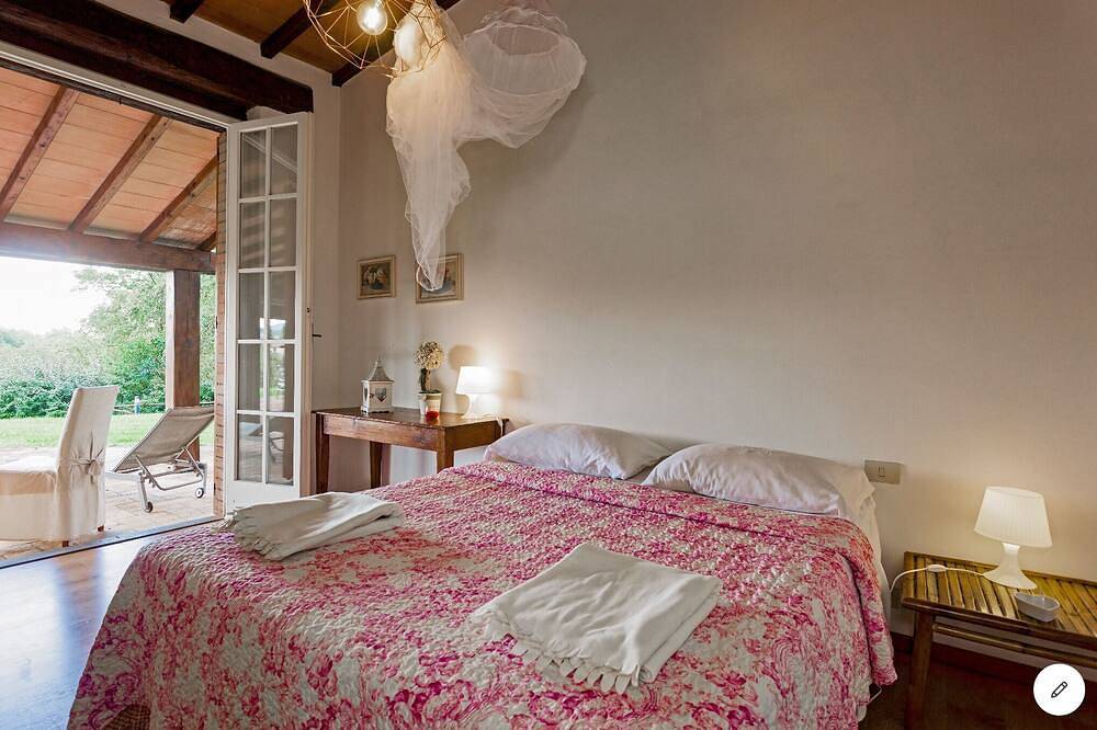 La Dimora di Teresa: sprookjesachtig huis in de bossen, ideaal voor gezinnen met kinderen. in Sovicille, Chianti