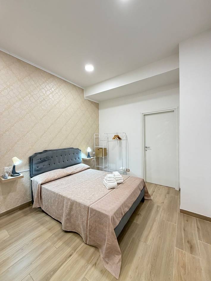 Bed and breakfast for 3 people in Naples