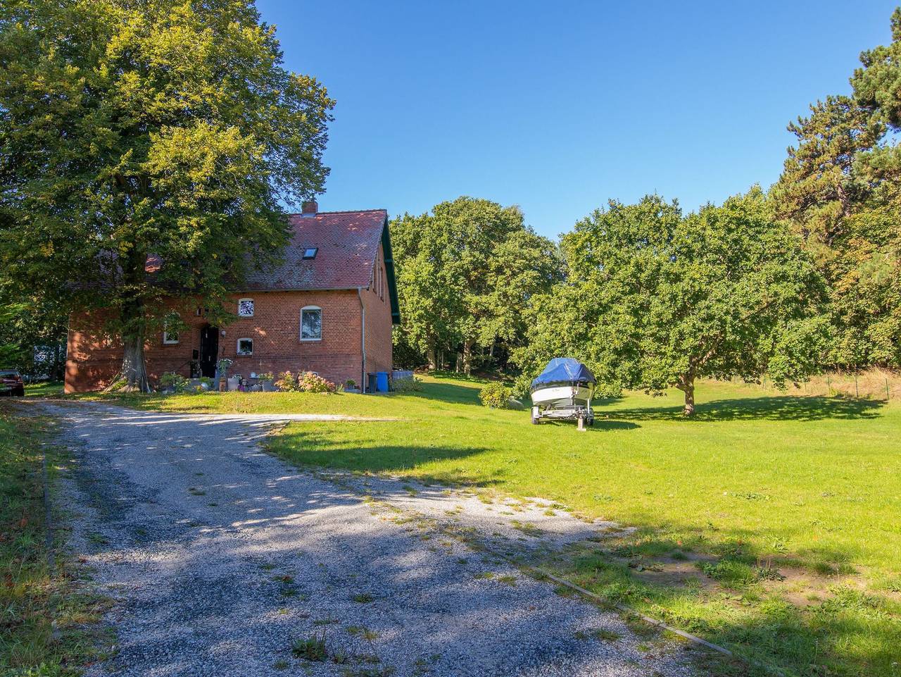 Ganze Ferienwohnung, Ferienwohnung zwischen Wald und Strand in Barhöft, Klausdorf