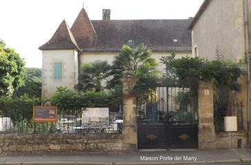 Location de vacances pour 2 personnes, avec vue et jardin à Lalinde