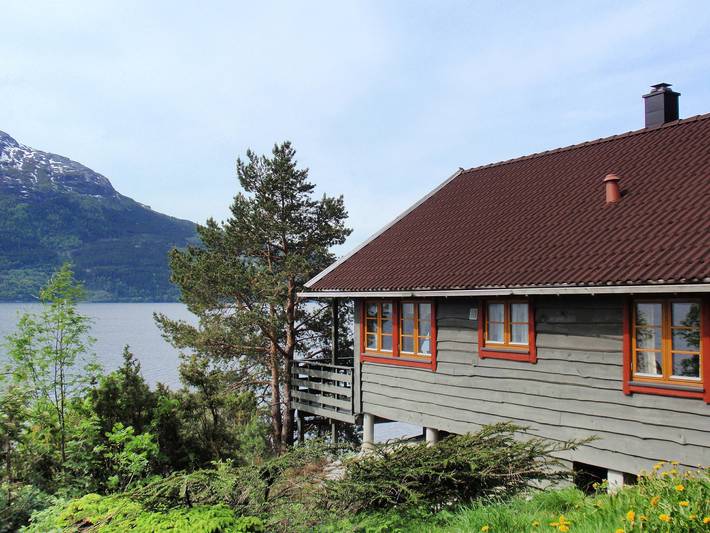 Feriehus for 6 personer, med Terrasse og Hage i Hordaland