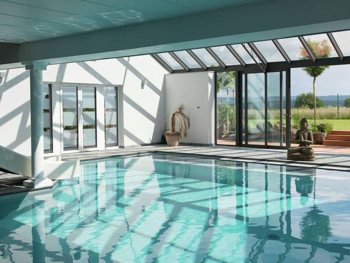Vakantiehuis voor 2 personen, with whirlpool and zwembad as well as terras and tuin in Theux